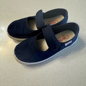 Cienta Blue Slippers with Velcro Strap